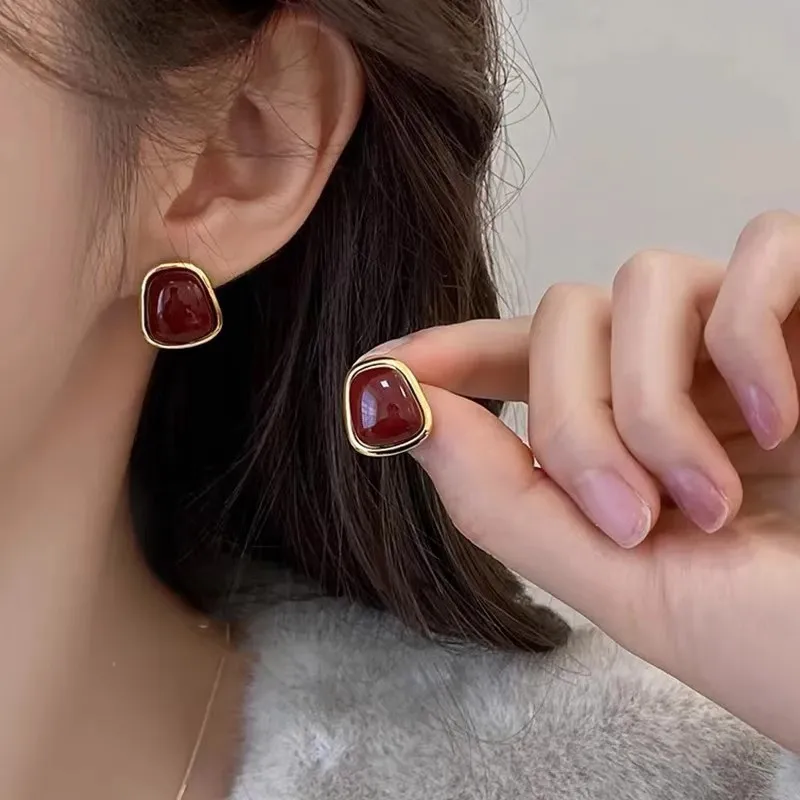 Vintage Enamel Wine Red Stud E - Opal Earrings Dangle 评论和价格