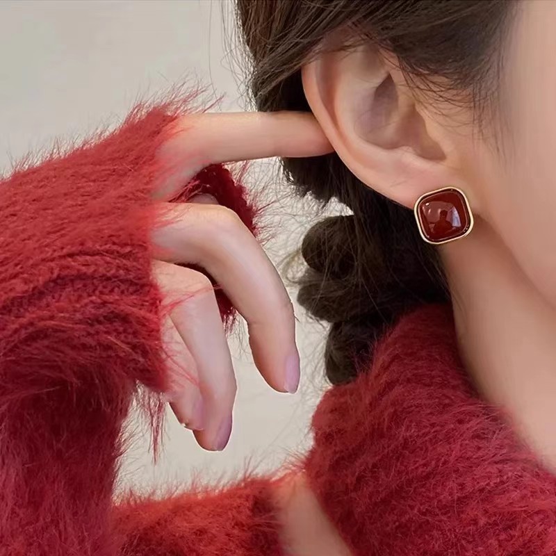 Vintage Enamel Wine Red Stud E - Opal Earrings Dangle 评论和价格